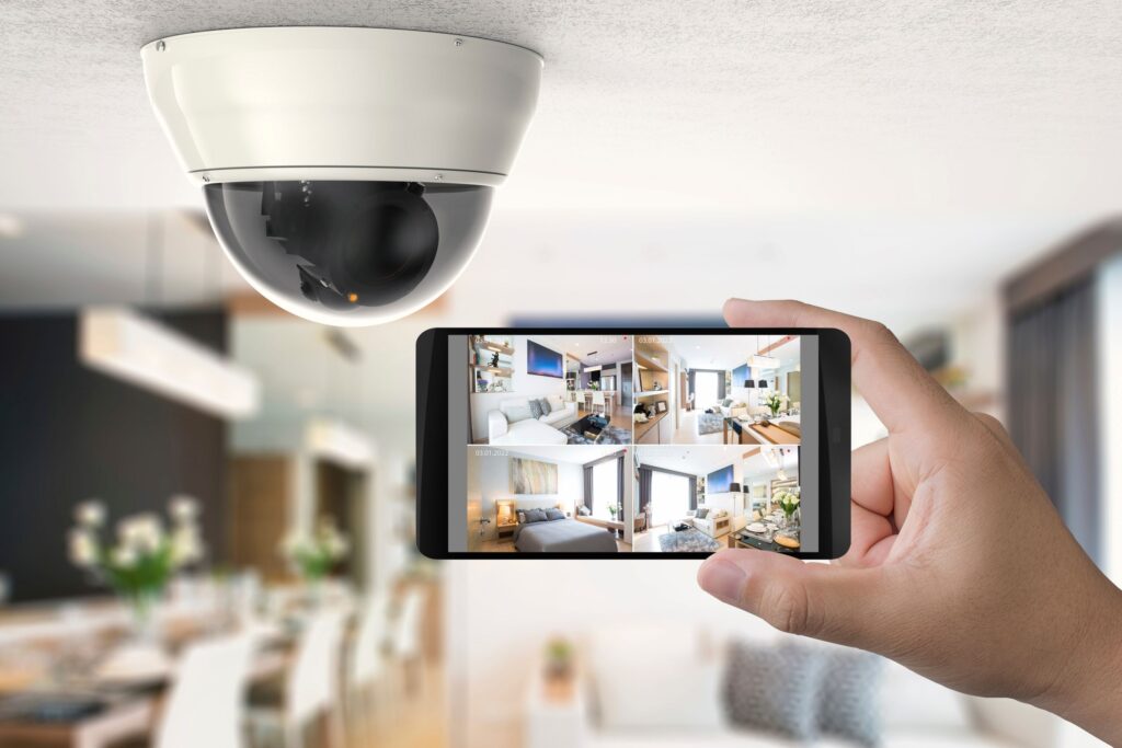 CCTV mobile1 1024x683 1